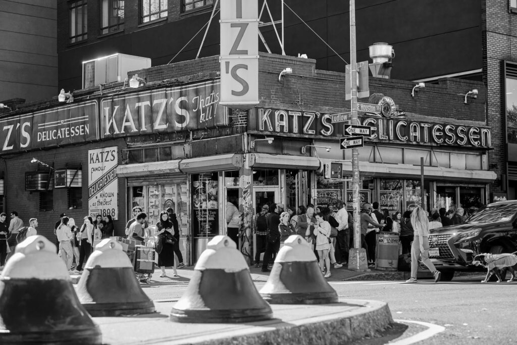 Katz's Delicatessen on the Lower East Side, in black and white